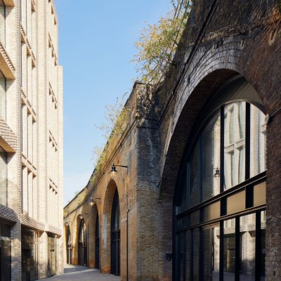 Borough Yards set for grand launch in Spring 2022. Borough Yards revives a lost medieval street pattern connecting Borough Market to Clink Street and the River Thames, transforming a series of formerly disused warehouses, arches, and viaducts into a series of new spaces. Read more via @WallpaperMag (link in bio) 📸 : Ed Reeve (@editphoto) #southwark #SE1 #boroughyards #architecture #londonarchitecture #londonbridge #boroughmarket